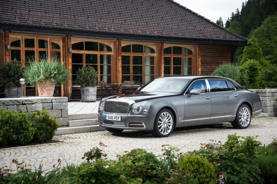  Bentley Mulsanne Extended Wheelbase 2016 года  (фото 4 из 23)